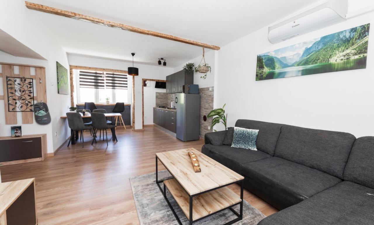 Lynx And Fox Self Check-In Free Parking Apartment Delnice Buitenkant foto